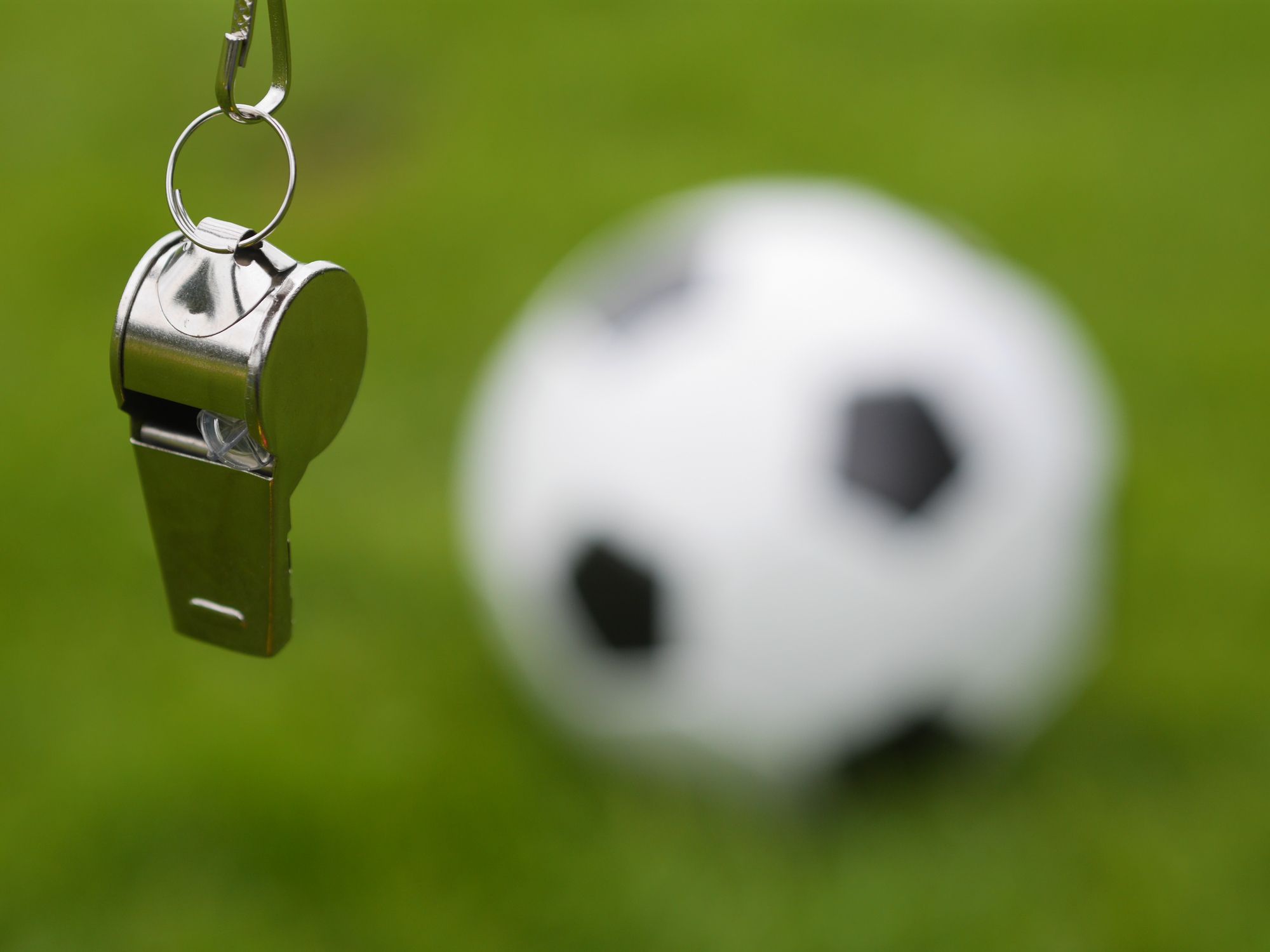 Qué necesito para ser árbitro de fútbol? - Blog Emagister